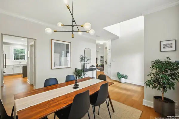 21034 La Pena Dr, San Antonio, TX 78258