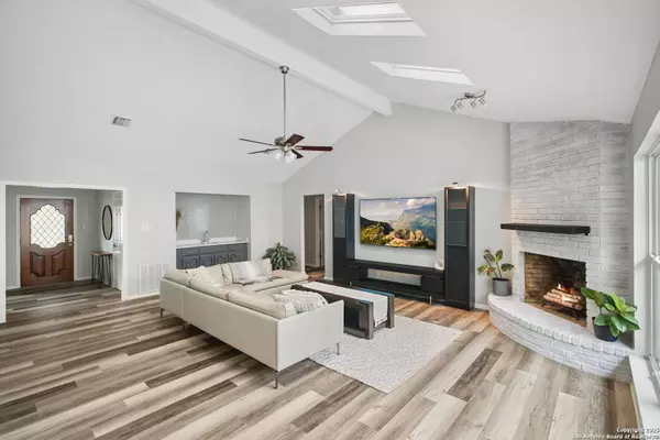 622 Many Oaks St, San Antonio, TX 78232