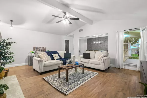 12202 Ridge Spur, San Antonio, TX 78247