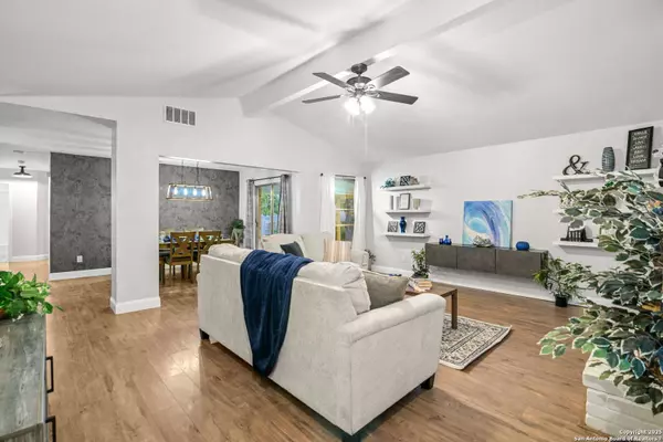 12202 Ridge Spur, San Antonio, TX 78247