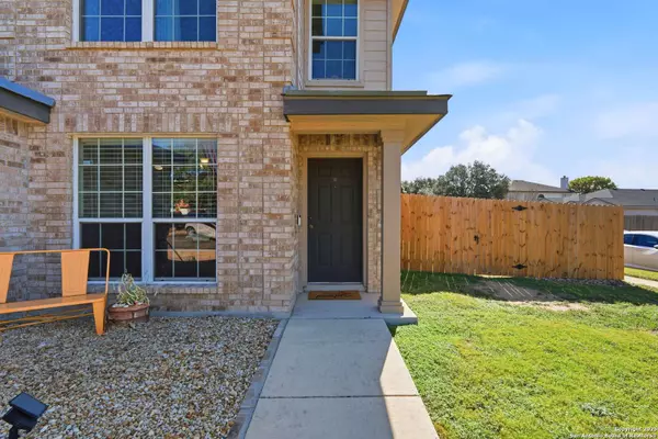 9002 Pinseeker, Selma, TX 78154