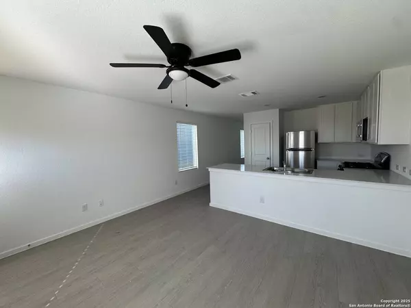 11914 Bluebell Ridge, Converse, TX 78109