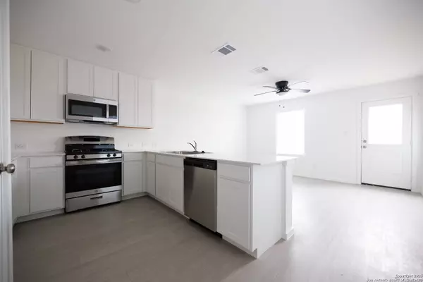 11914 Bluebell Ridge, Converse, TX 78109