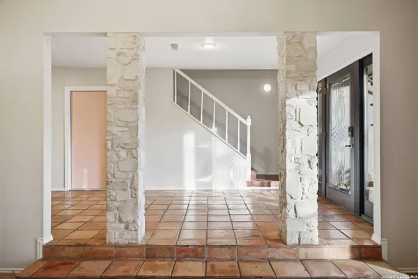 1723 Typhoon St, San Antonio, TX 78248