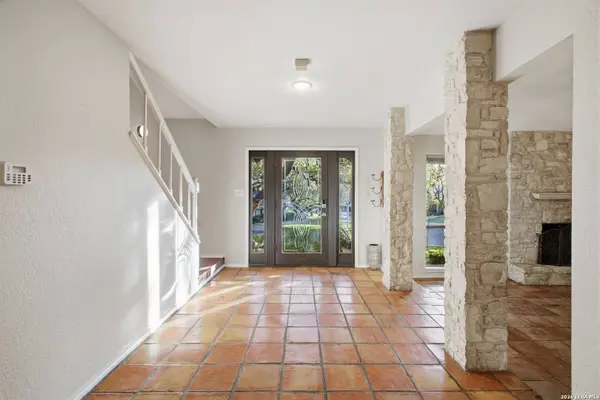 1723 Typhoon St, San Antonio, TX 78248