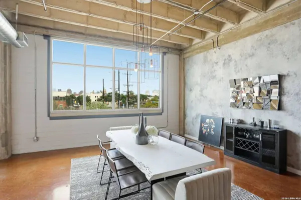 1331 S Flores St UNIT 212, San Antonio, TX 78204