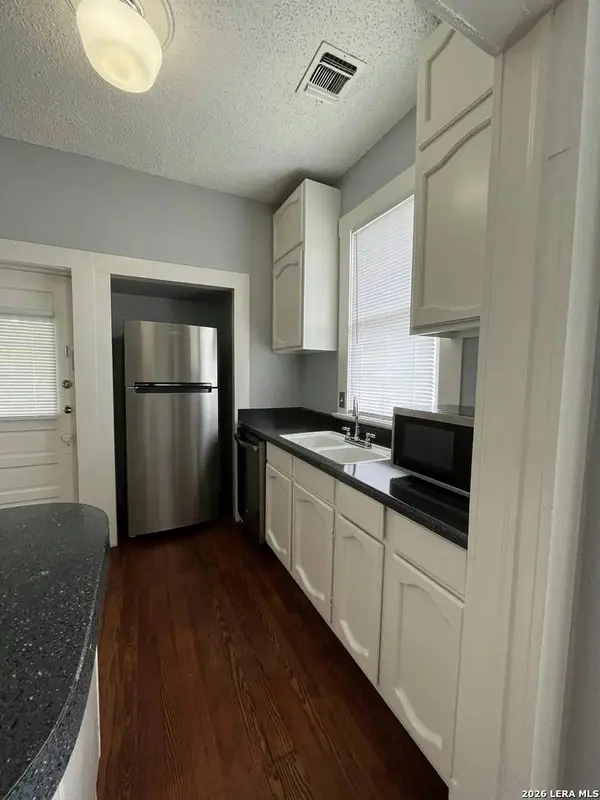 143 E Woodlawn Ave UNIT W, San Antonio, TX 78212