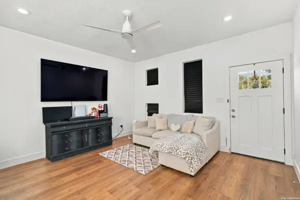 1803 W Southcross Blvd, San Antonio, TX 78211
