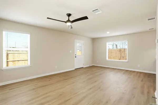503 Martin Luther King Dr, San Antonio, TX 78203