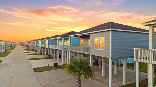 111 PARADISE DR