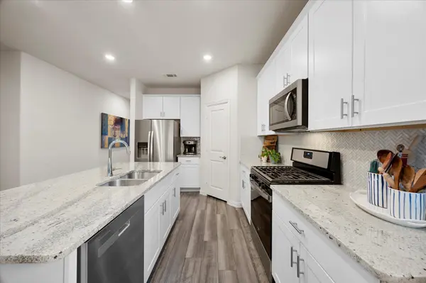 5223 Amistad Ave, Royse City, TX 75189-0420