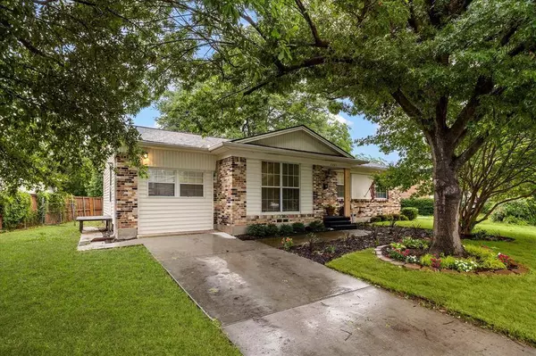 2207 English Drive, Garland, TX 75041