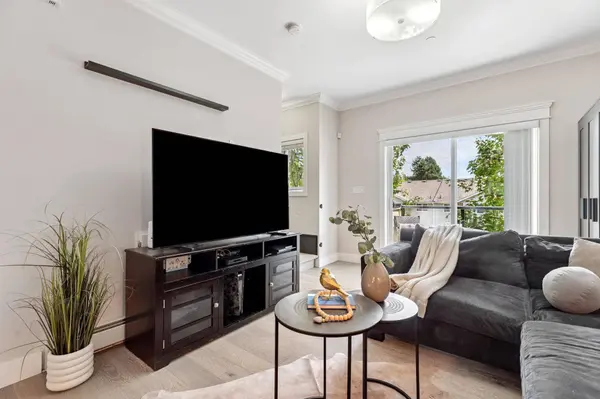 3488 Sefton ST #210, Port Coquitlam, BC V3B 3R2