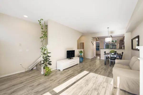 3105 Dayanee Springs BLVD #230, Coquitlam, BC V3E 0C2
