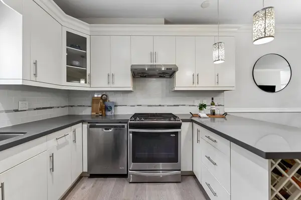 3488 Sefton ST #203, Port Coquitlam, BC V3B 3R2