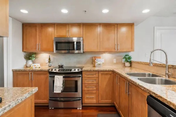 288 Ungless WAY #1403, Port Moody, BC V3H 0C9