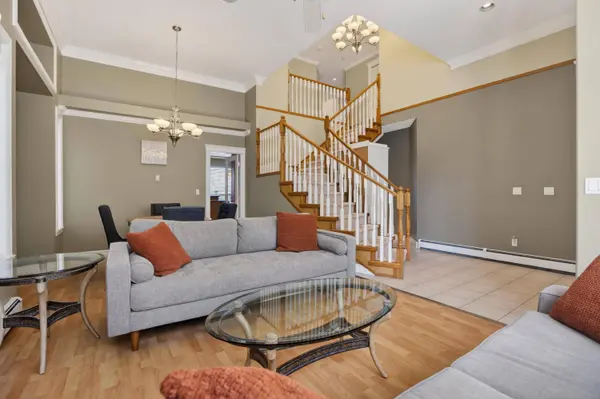 13791 62 AVE, Surrey, BC V3X 2J6