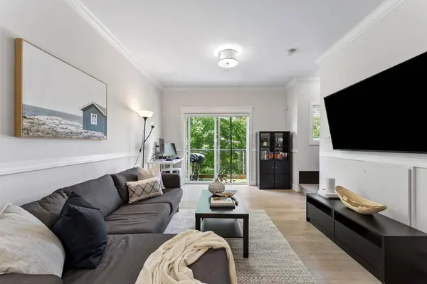 3488 Sefton ST #203, Port Coquitlam, BC V3B 3R2