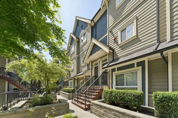 3488 Sefton ST #203, Port Coquitlam, BC V3B 3R2