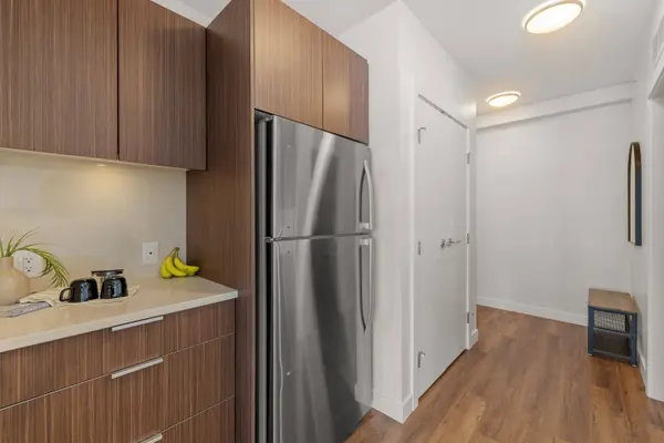 13308 Central AVE #1201, Surrey, BC V3T 0M4