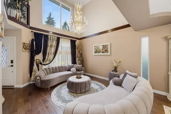 3315 Plateau BLVD, Coquitlam, BC V3E 3B8