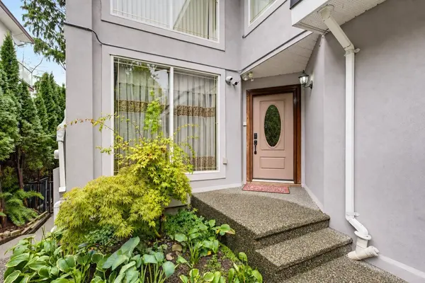3315 Plateau BLVD, Coquitlam, BC V3E 3B8
