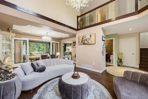 3315 Plateau BLVD, Coquitlam, BC V3E 3B8