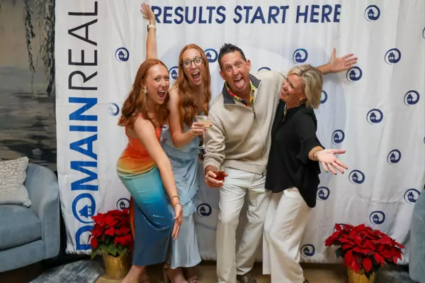 DOMAIN CHRISTMAS PARTY-066
