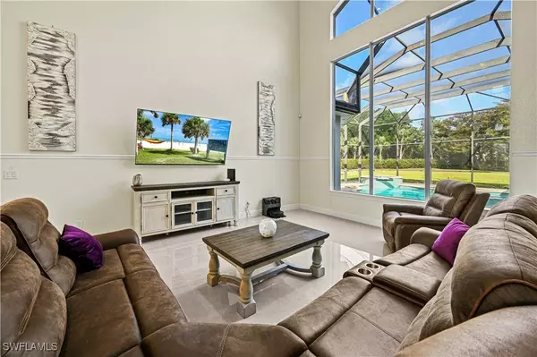 19380 La Serena DR, Estero, FL 33967