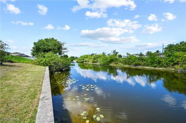 1214 NE 14th AVE, Cape Coral, FL 33909