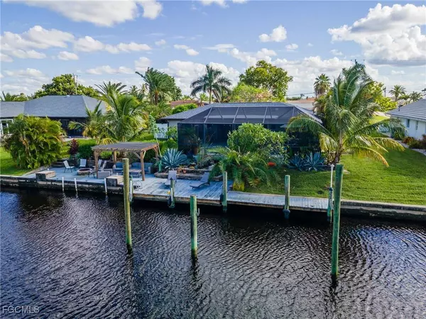 2003 SE 26th TER, Cape Coral, FL 33904
