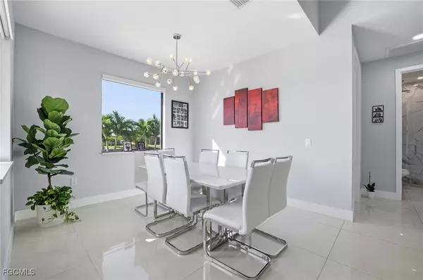 1308 SW 31st TER, Cape Coral, FL 33914