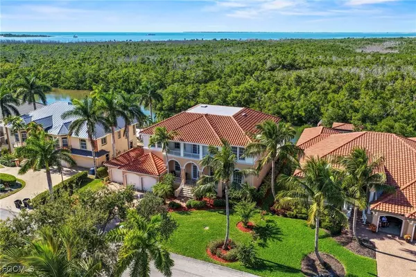 18150 Old Pelican Bay DR, Fort Myers Beach, FL 33931