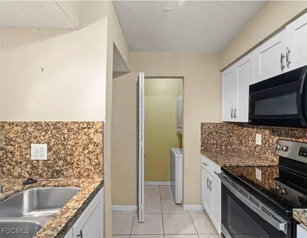 3419 Winkler AVE #509, Fort Myers, FL 33916