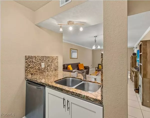 3419 Winkler AVE #509, Fort Myers, FL 33916