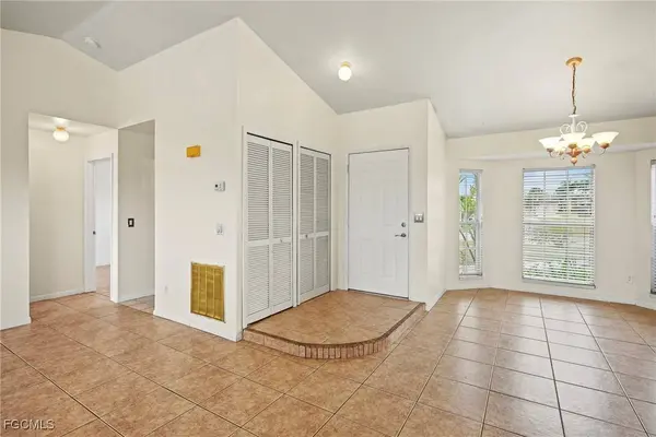 2948 SW 5th PL, Cape Coral, FL 33914