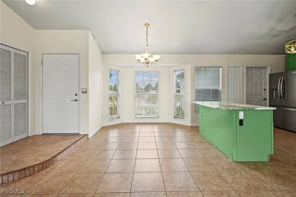 2948 SW 5th PL, Cape Coral, FL 33914