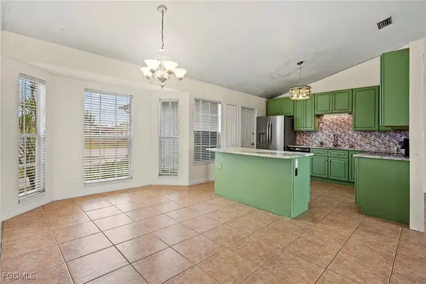 2948 SW 5th PL, Cape Coral, FL 33914