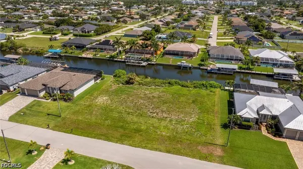 2201 SW 28th TER, Cape Coral, FL 33914