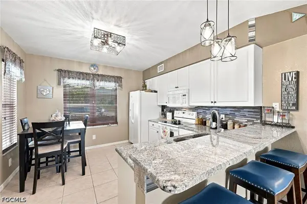 406 SW 3rd ST #102, Cape Coral, FL 33991