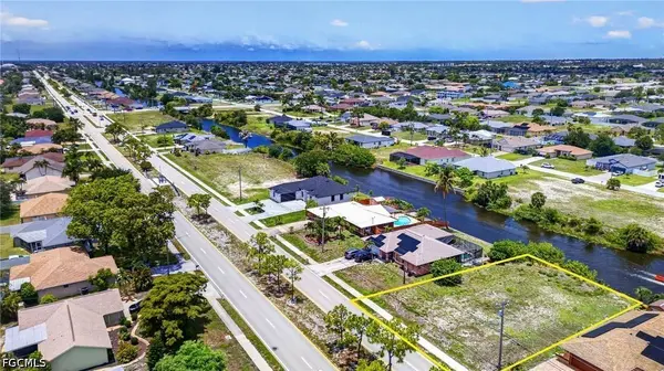 601 Gleason Pkwy, Cape Coral, FL 33914