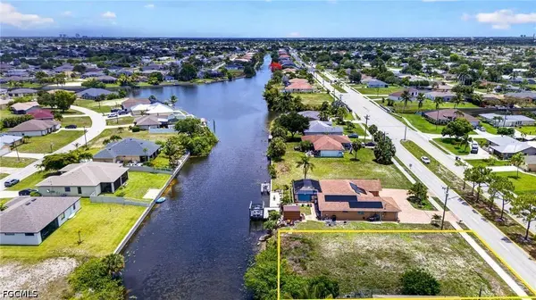 601 Gleason Pkwy, Cape Coral, FL 33914