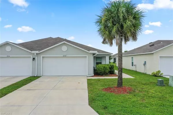 9032 Aegean CIR, Lehigh Acres, FL 33936