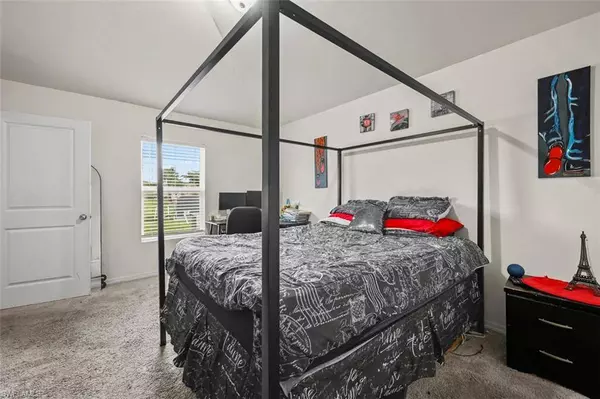 9032 Aegean CIR, Lehigh Acres, FL 33936