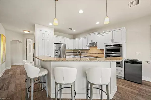 10231 Glastonbury CIR #101, Fort Myers, FL 33913