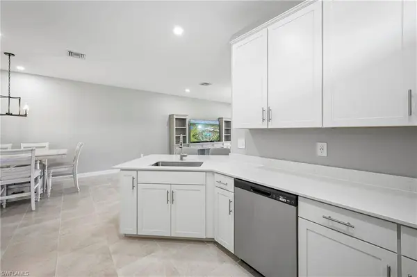 19568 Hinkley DR, Estero, FL 33928