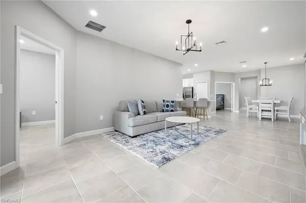 19568 Hinkley DR, Estero, FL 33928