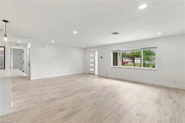 1719 Margate BLVD, Lehigh Acres, FL 33936