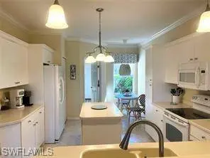 925 Palm View DR #111, Naples, FL 34110