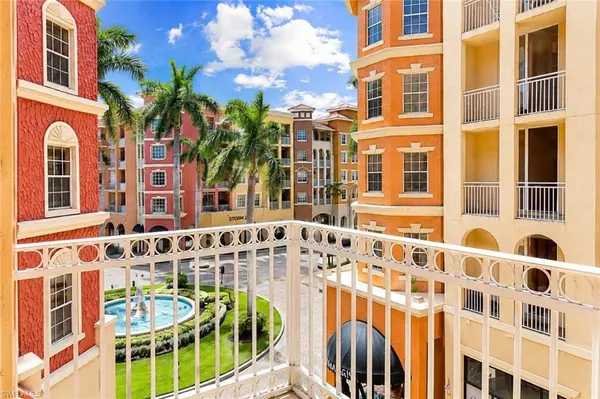 410 Bayfront PL #2308, Naples, FL 34102